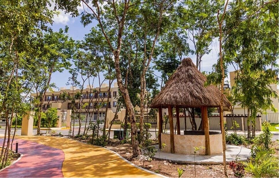 Palapa y área de descanso